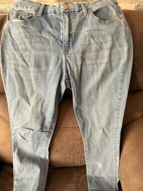 Ashley Mason Light Wash Blue Women’s Jeans